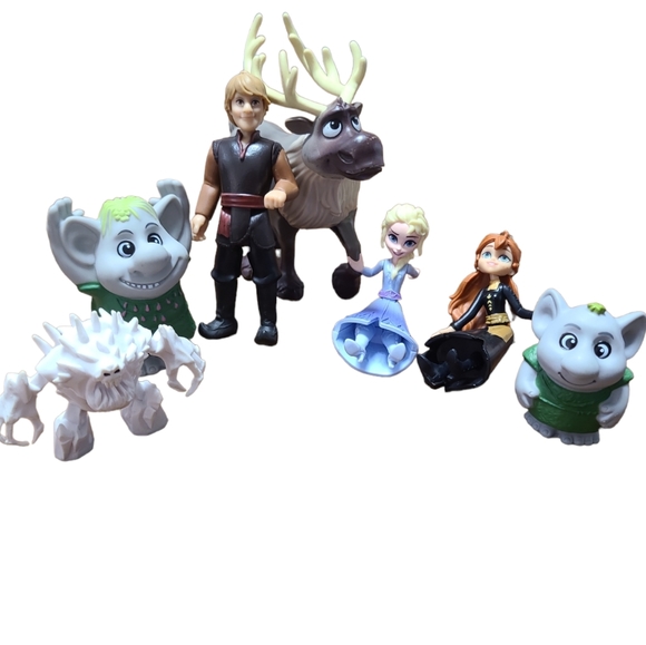 Disney Toys 7 Disney Hasbro Frozen Character Figures Sven